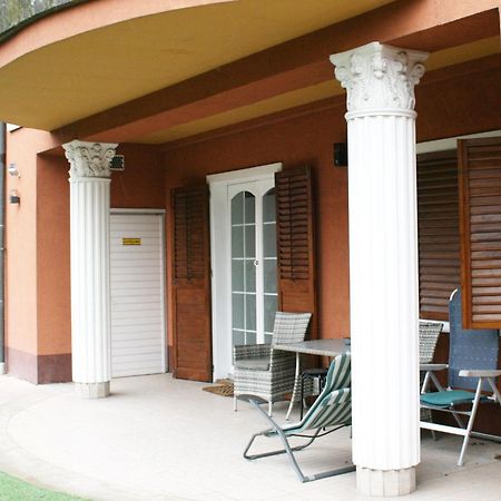 Le Rose Hotel Budapest Exterior photo